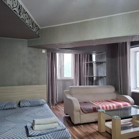 Apartment In Street Kievskaya 49 Bishkek Ngoại thất bức ảnh