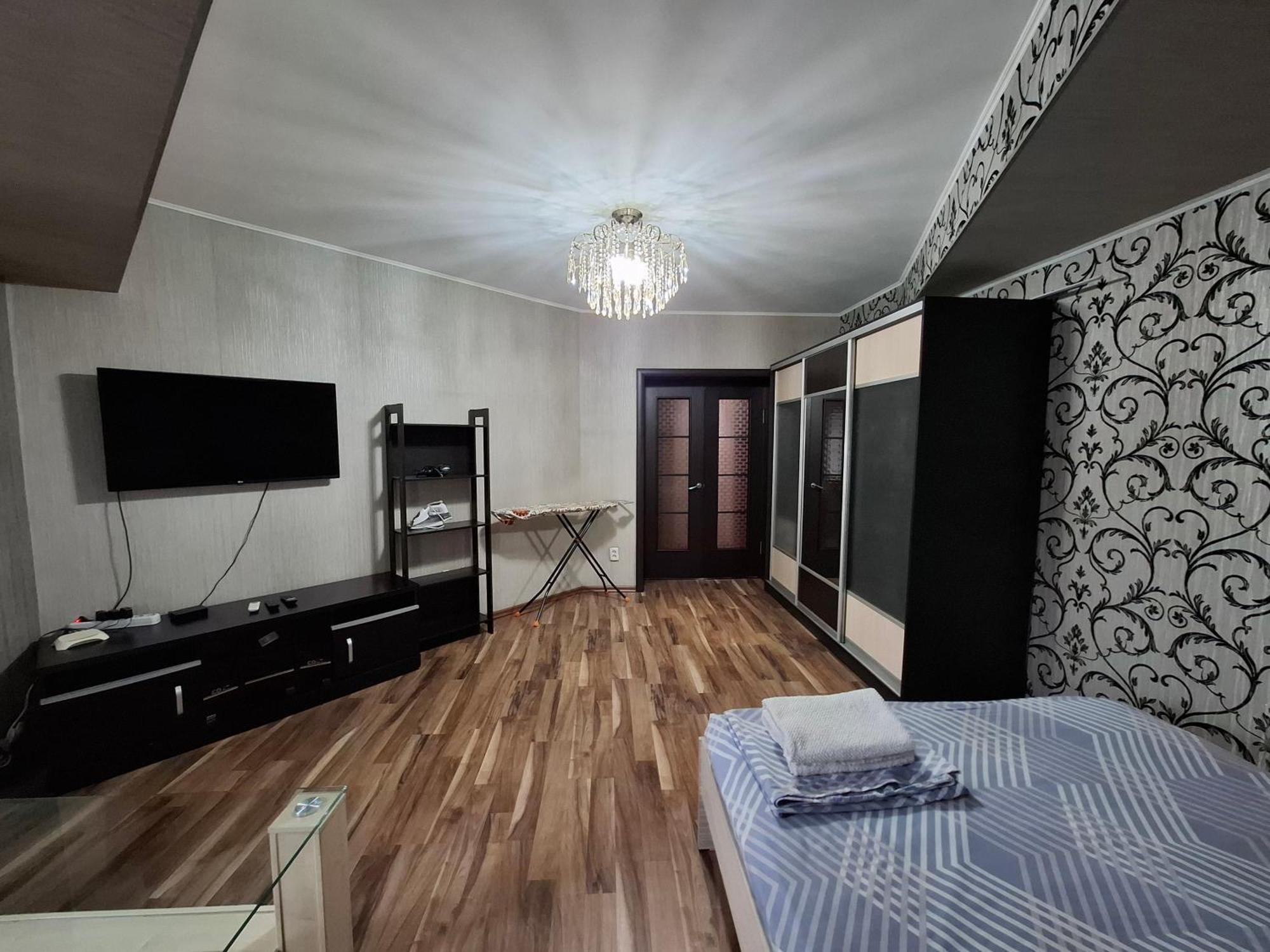 Apartment In Street Kievskaya 49 Bishkek Ngoại thất bức ảnh